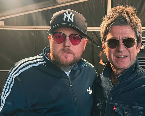 Thom Rylance of The Lottery Winners (left) with Noel Gallagher