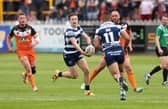Wigan Warriors produced a 32-12 victory over Castleford Tigers