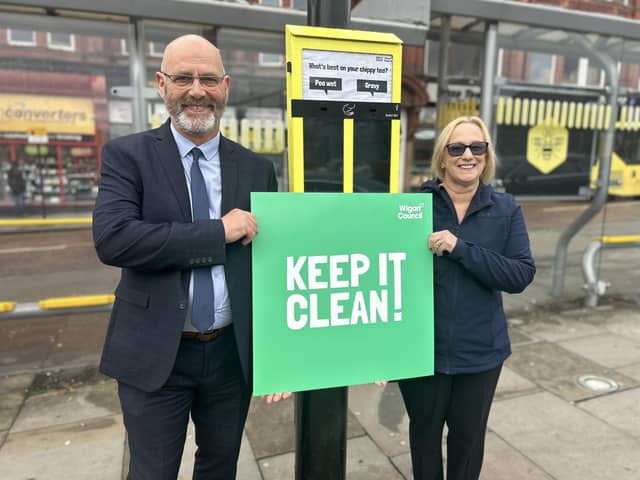 Coun Prescott, and Coun Yvonne Klieve, Lead Member for District Centres and Night Time Economy with the ballot bin.