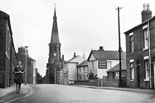 Church Street, Standish, in November 1971, showing St. Wilfrid's church in the background and the Black Horse Hotel which is now the Lychgate Tavern.