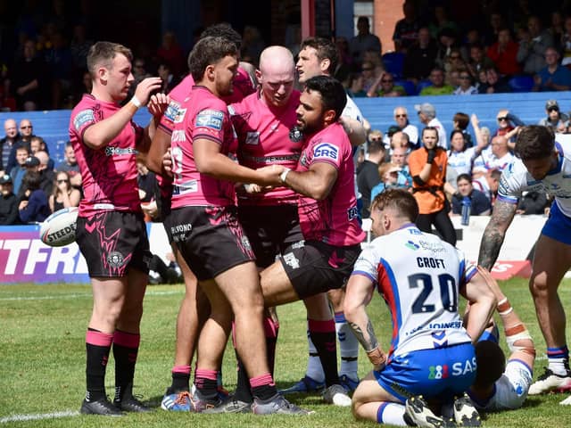 Wigan Warriors produced a victory over Wakefield Trinity