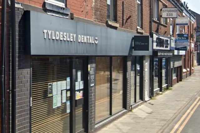 Perfect Smile Dental Tyldesley on Elliott Street, Tyldesley, has a rating of 4.7 out of 5 from 120 Google reviews