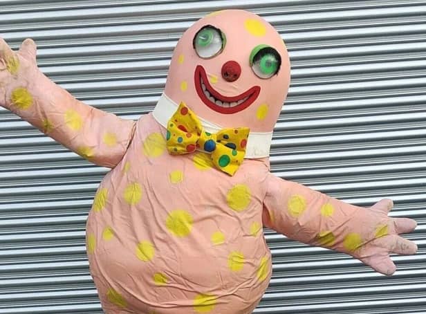 Complete with bow tie, toothy grin and green jiggling eyes, the 30-year-old costume was handmade for the BBC TV show Noel's House Party in the 1990s. Credit to eBay/mrwifey01