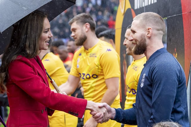 The Princess of Wales meets England captain Sam Tomkins ahead of the game