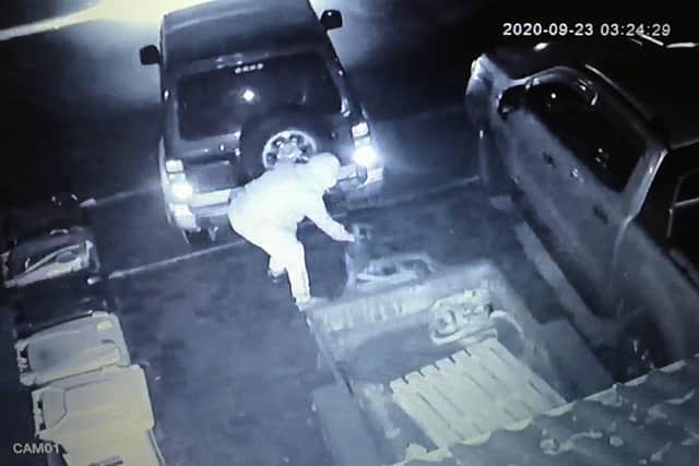 The value of CCTV: a camera captures a man trying to steal a car trailer in Spring View