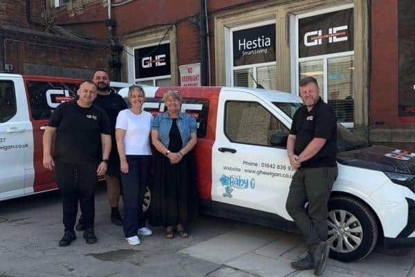 Image shows L-R Graham Hurst, Mike Snape, Jo Leigh, Nichola Howard and Stuart Howard