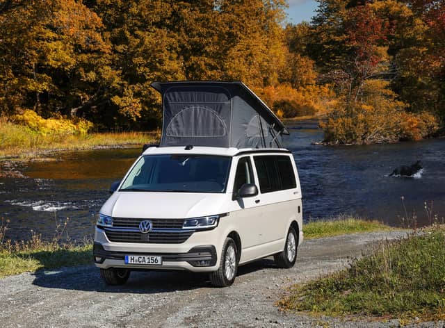 The California Beach features a manual pop-up roof and 17-inch alloy wheels as standard.