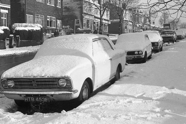 Motorists in Standish woke to find their cars covered in overnight snow in December 1981
