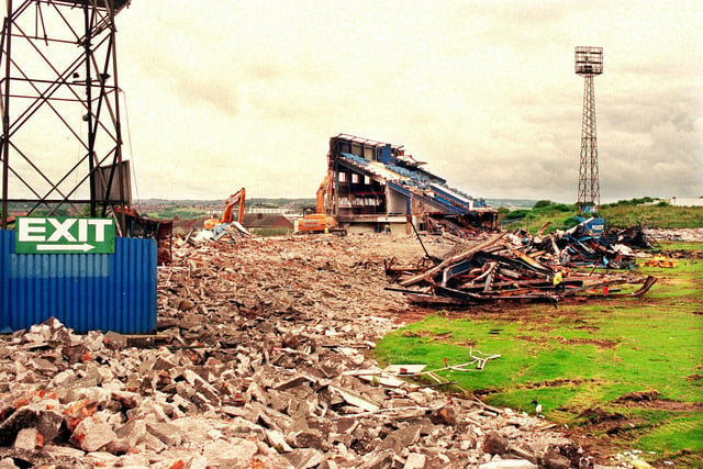 The demolition of Springfield Park in June 1999.