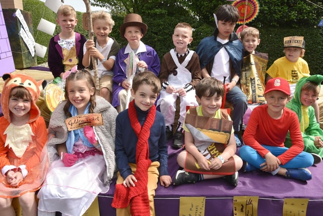 Year 1 and 2 pupils dress in Roald Dahl character in the Newburgh Fair procession.