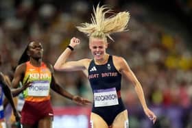 Kelly Hodgkinson triumphs in the women's Olympic 800m final in Paris