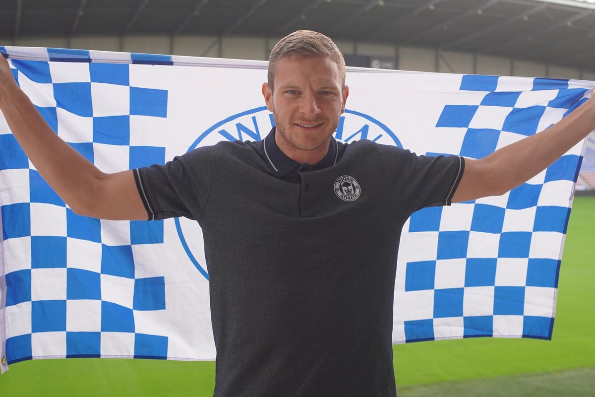 Wigan Athletic snap up former Huddersfield Town, Morecambe, Swindon Town, Tranmere Rovers and Cambridge United striker from Wrexham