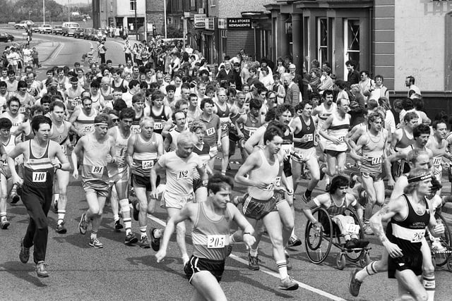 Runners set off along Warrington Road on the half-marathon race at Springview Carnival on Sunday 26th of May 1985.