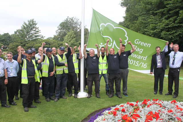 Flashback: Mesnes Park receives the Green Flag in 2015
