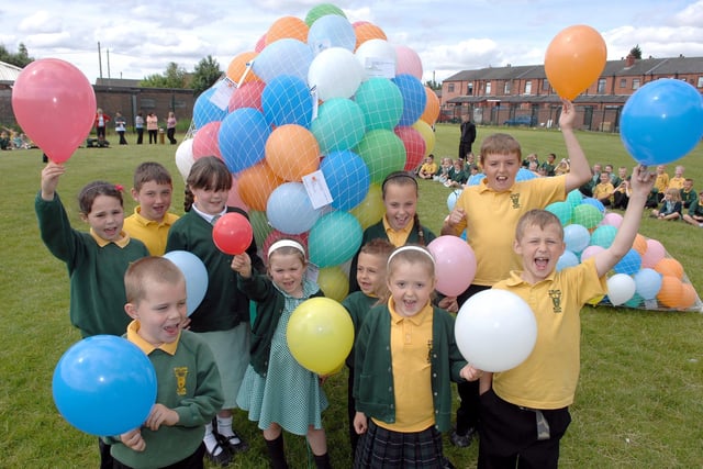 2008 - Pupils at St Williams Catholic Primary School, Higher Ince, get ready for their balloon race at the launch of their Geography Week.