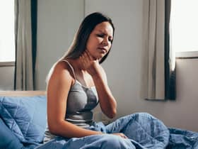 A sore throat has been reported as one of the main symptoms of Covid this autumn