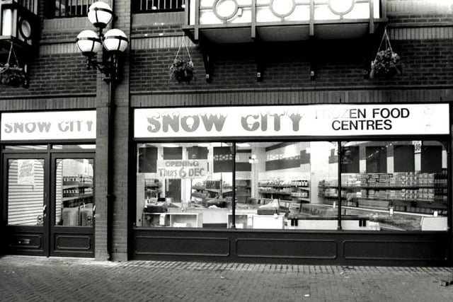 RETRO 1990s Frozen food store Snow City in the Galleries, Wigan