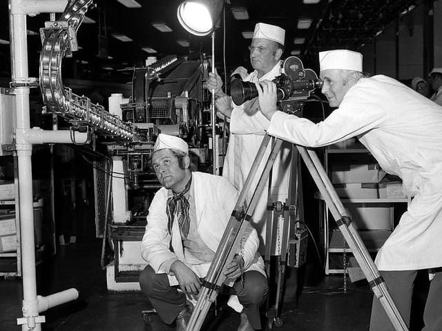 RETRO 1971 A documentary film crew arrive at Wigan's Heinz factory in May 1971.
