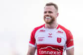 Former Wigan Warriors winger Joe Burgess has signed a new contract at Hull KR