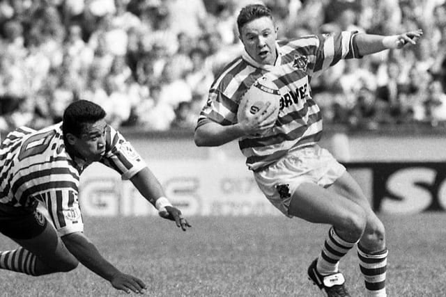 Wigan full back Kris Radlinski skips clear in a league match at Knowsley Road on Monday 28th of August 1995.
Wigan won 52-20.