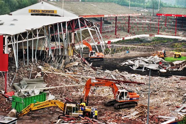 The demolition of Central Park in September 1999.  The home of Wigan Rugby League Club for 97 years was to make way for a Tesco supermarket.
On the 6th of September 1902 Wigan played at Central Park for the first time in the opening match of the newly formed first division.
An estimated crowd of 9,000 spectators saw Wigan beat Batley 14-8.