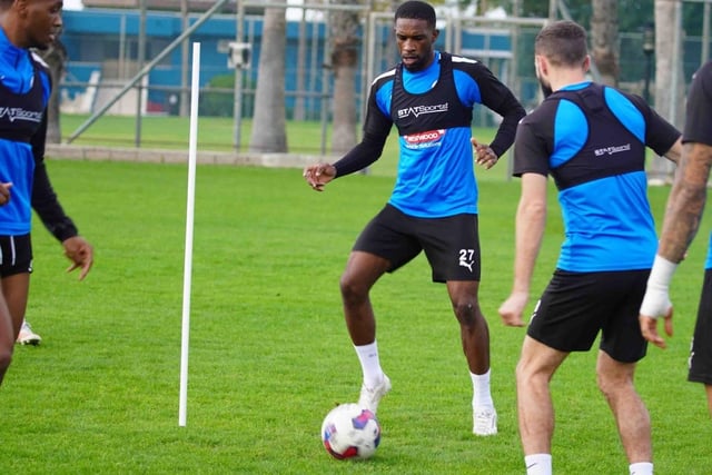 Right-back: Tendayi Darikwa