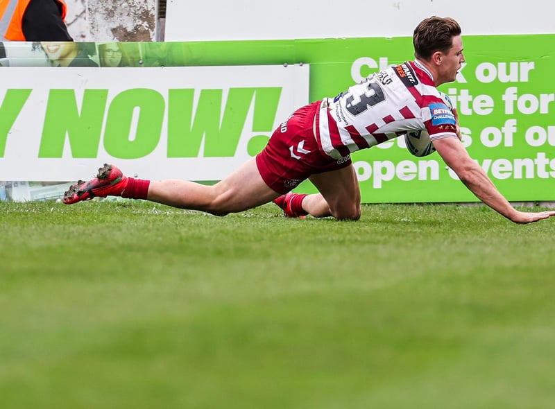Field went over in the final moments to complete his hat-trick and round off a 36-6-victory for Wigan.