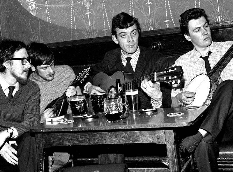 1969  Jake Thakray joining local folk fans at Wigan's Park Hotel . 