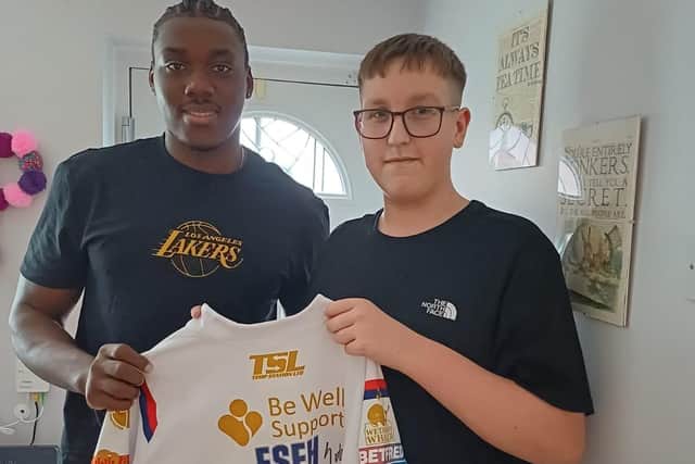 Sam Eseh made a surprise visit for young Wakefield Trinity fan Alfie Steeples on Christmas day