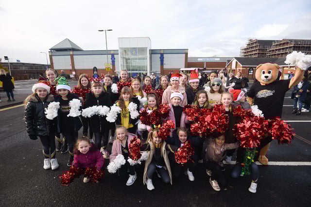 Youngsters from Gemstone Cheer and Dance.