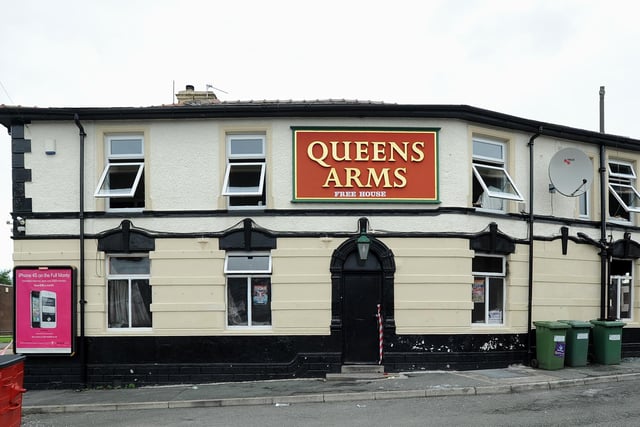 The Queen's Arms, Walthew Lane, Platt Bridge