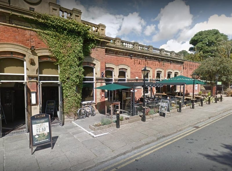 Bar/British, Station Square. Tripadvisor rating 4.5 out of 5 from 610 reviews