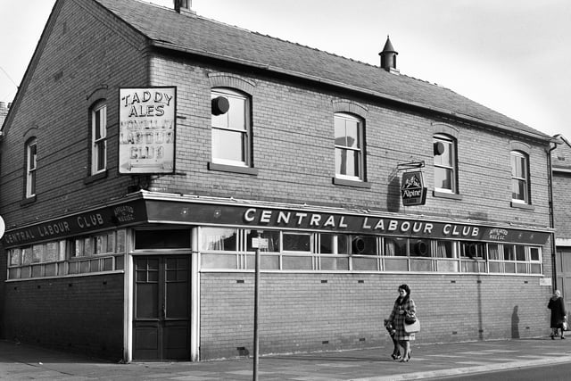 Central Labour Club at the junction of Powell Street and Hilton Street, Wigan, in November 1971. The building was later to become Riley's snooker club.