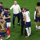 Gareth Southgate commiserates with Harry Kane on Saturday evening