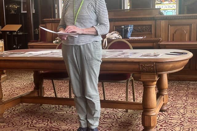 Julie Mckiernan discussing documents of World War 1