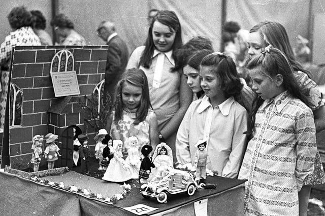 Retro 1972 - Wigan Annual Summer Show in Mesnes Park