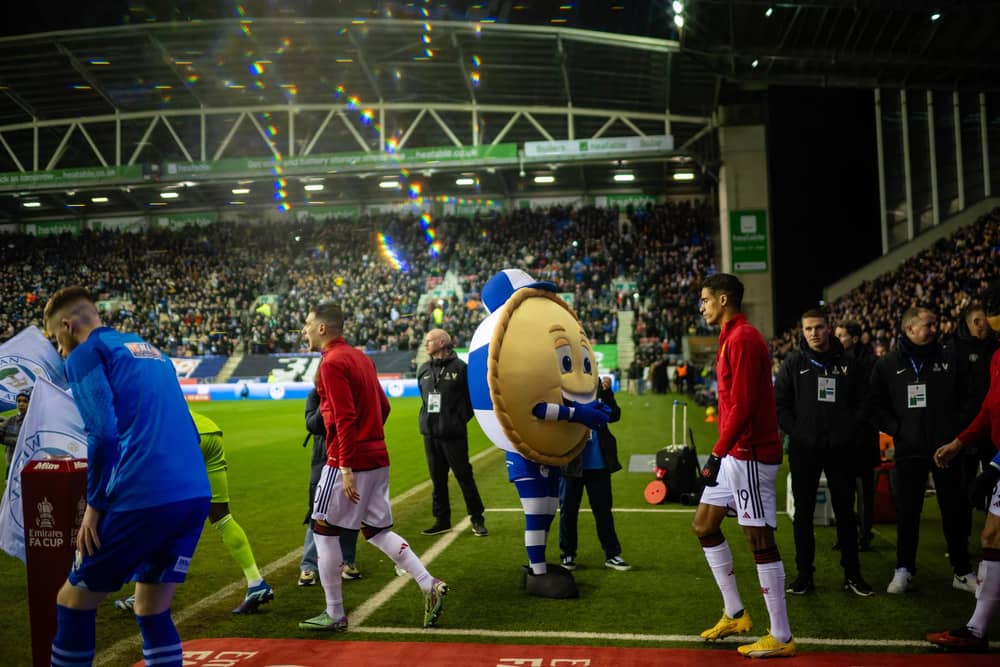 The two teams take to the field on Monday night