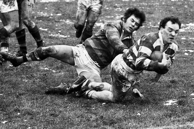 Wigan scrum-half Gary Stephens plunges over for his very first try for the club in the Division 2 match against Dewsbury on Sunday 22nd of February 1981.
Wigan won 35-11 in their one and only season in Division 2.