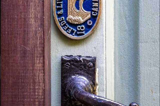 Rosebridge Lock Cottage in Ince