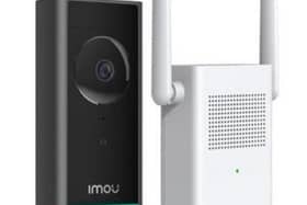 Outdoor battery doorbell with 5MP resolution, built-in spotlight, AI human detection and two-way audio.