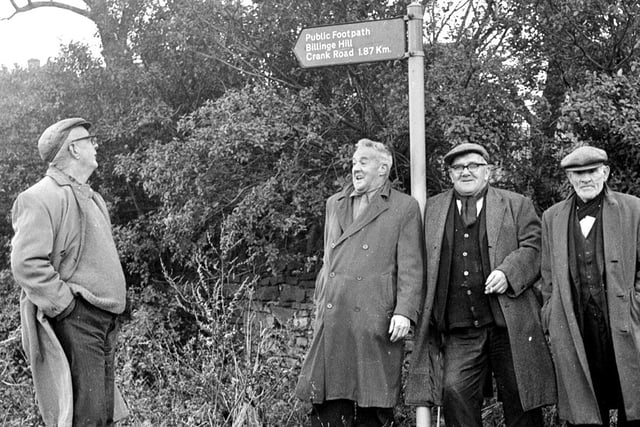 The first metric signs appear in Billinge much to the amusement of locals in 1971.