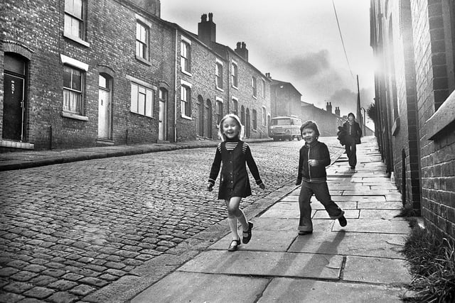 Happy children in Lorne Street, Scholes, in March 1975.