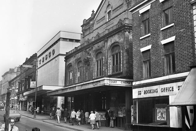 The Court Cinema on King Street, Wigan, which was due to close on Saturday 15th of September 1973.
The Court had been a picture house for 33 years and the last film shown was "The Sound of Music".
To the left is the architecturally out of place Tesco supermarket.