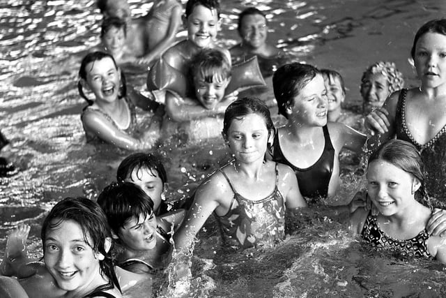 RETRO 1976 Cooling off in July 1976 at Hindley swimming pool