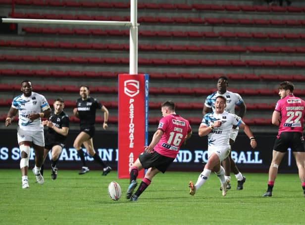 Harry Smith scored a late drop-goal to beat Toulouse