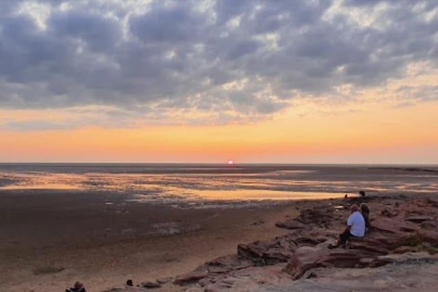 Red Rocks Beach,
Hoylake, 
Wirral CH47 1HZ
Rated 4.7 on Google
This stunning location could be the perfect place to take your special someone and watch the sunset together
