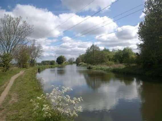 An easy walk along the Leeds and Liverpool Canal starting from Wigan Pier to Parbold.