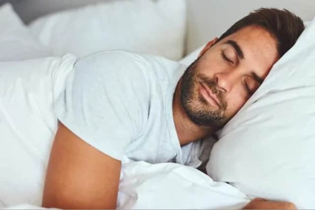 It’s important to focus on a few simple habits to reach good quality sleep.
