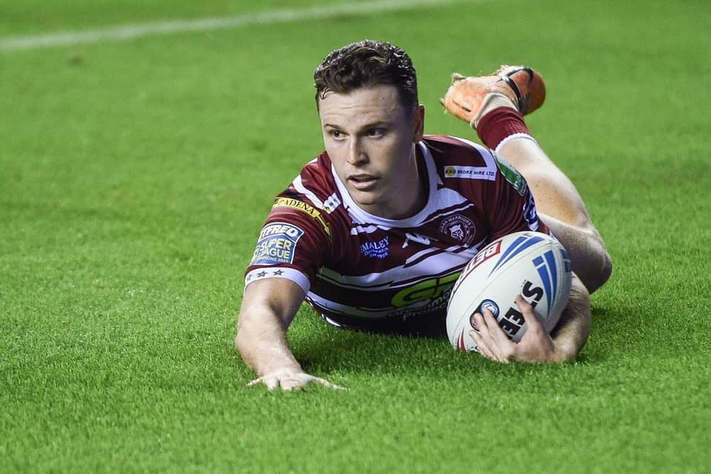Jai Field scored a hat-trick in the 64-0 win over Salford Red Devils to lift the League Leaders' Shield