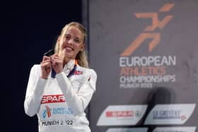 Keely Hodgkinson celebrates her gold medal at the European Championships in 2022